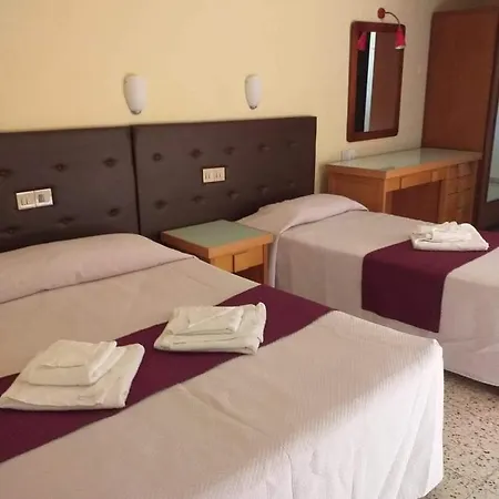 Minaides Hotel 2*