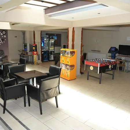 Minaides Hotel