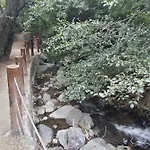 μηναΐδης Ξενοδοχείο 2*