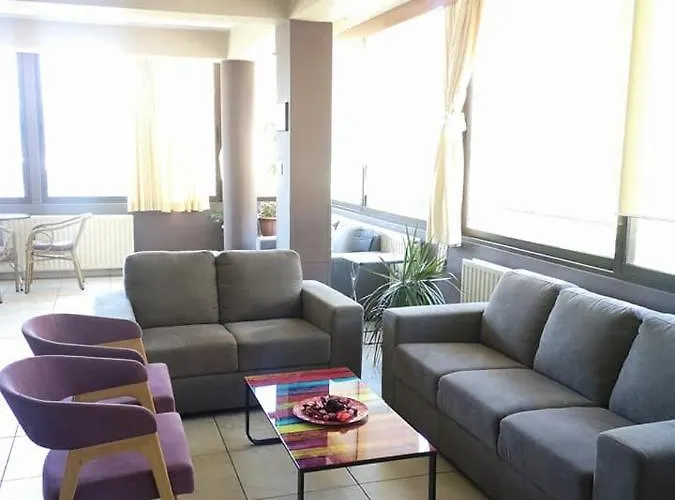 Minaides קאקופטריה