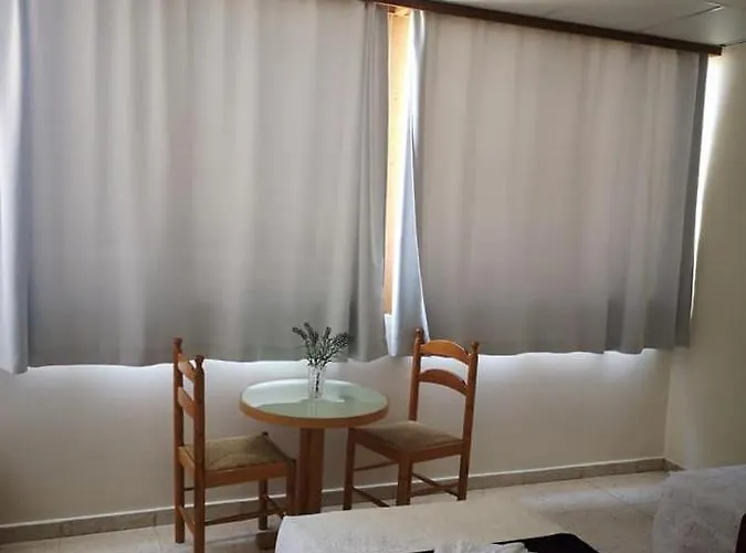 מלון Minaides קאקופטריה