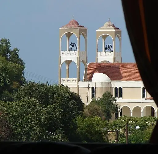 Minaides קאקופטריה